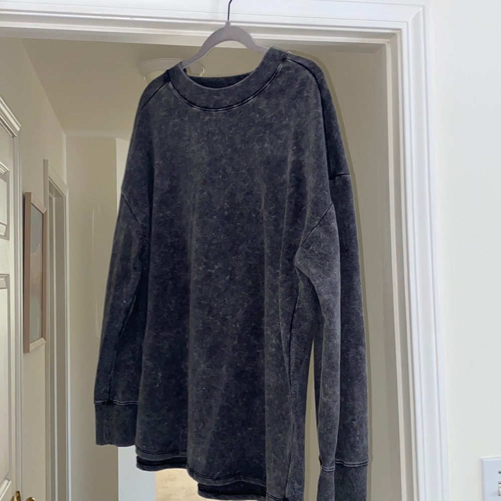 Gray washed Long Sleeve